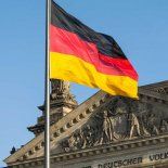 A pesar del renovado interés de Alemania en sectores clave de Argentina, el elevado riesgo país y la incertidumbre de cara a las elecciones de 2027 condicionan las inversiones a corto plazo.