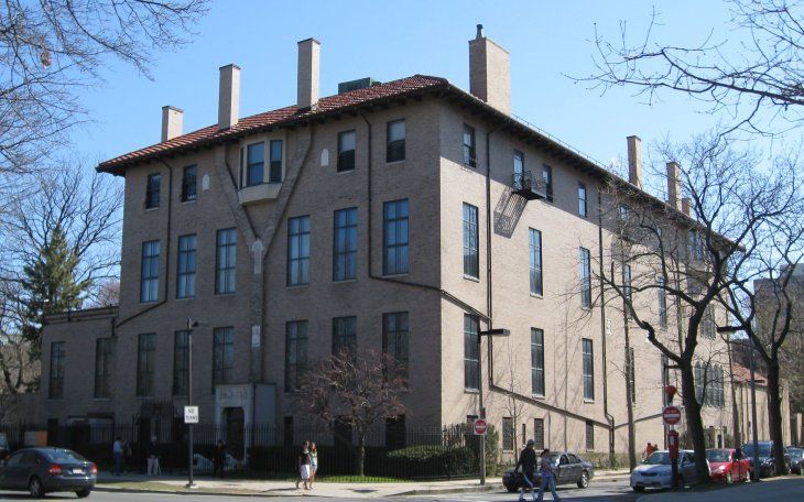 El Museo Isabella Stewart Gardner fue el escenario de uno de los robos más importantes de la historia moderna, el cual aún sigue sin resolver. El Museo Isabella Stewart Gardner fue el escenario de uno de los robos más importantes de la historia moderna, el cual aún sigue sin resolver.