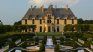 The palace was part of the successful Succession series and the Blank Space musical video clip of Taylor Swift. 