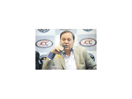 El presidente de la ACTC salió a defender en conferencia de prensa a la entidad que preside.