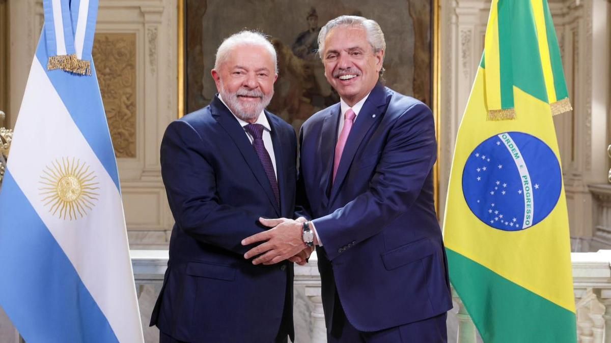 Brazil and Argentina return to Unasur, what will Uruguay do?