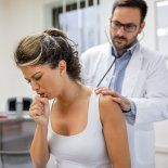 La fecha busca promover la prevención y el acceso equitativo a la salud, especialmente en niños y adultos mayores, que son los grupos más vulnerables. La fecha busca promover la prevención y el acceso equitativo a la salud, especialmente en niños y adultos mayores, que son los grupos más vulnerables.