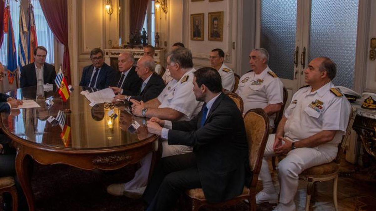 The government completed the purchase of two ocean patrols for 82 million euros