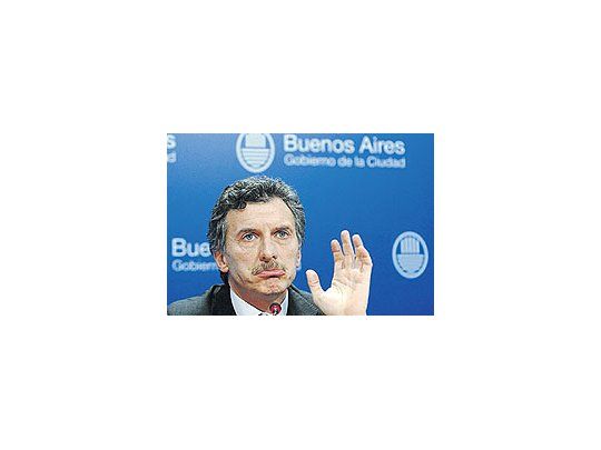 Mauricio Macri,apurado por laJusticiaelectoral, debedefinir siconvoca enforma separadade las eleccionesnacionales2009 lavotación paralegisladoreslocales ycomuneros.