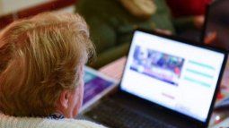 With UPAMI's technology and computing course, retirees can improve their digital skills, facilitating communication and the management of daily tasks. With UPAMI's technology and computing course, retirees can improve their digital skills, facilitating communication and the management of daily tasks.