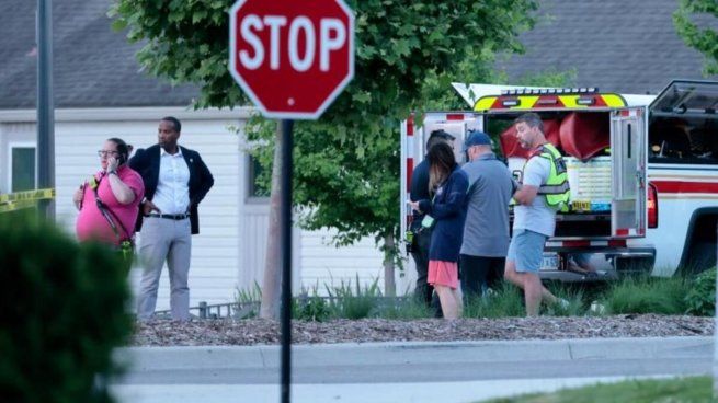 Nueve personas resultaron heridas tras un tiroteo en un parque acuático de Detroit