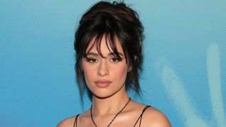 de cuanto es la fortuna de camila cabello en 2025, una de las cantantes latinas mas ricas del mundo