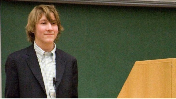 A pesar de haber dejado la actuación, ostenta un patrimonio de millones de dólares. A pesar de haber dejado la actuación, ostenta un patrimonio de millones de dólares.