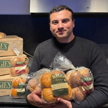 El pan de papa se convirtió en la especialidad de una empresa que fue ganando lugar entre comercios y distribuidores de todo el país.