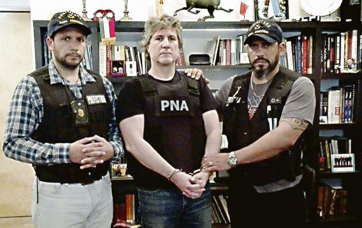 El comienzo. Amado Boudou, detenido por Prefectura Nacional en su departamento de Puerto Madero.&nbsp;