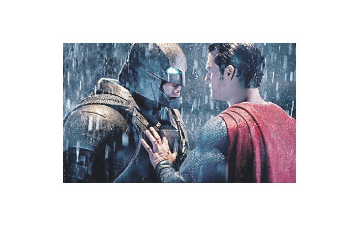 ámbito.com | Batman (notable Ben Affleck) y Superman (Henry Cavill) sostienen su primera batalla en el cine. Lo arduo del guión es volver convincente una historia donde no son villanos los que se enfrentan, sino dos paladines de la justicia.