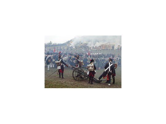 850 apasionados de la historia recrearon la legendaria batalla de Napoleón en 1805.