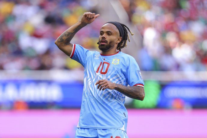 Theo Bongonda es una de las figuras del conjunto africano. Theo Bongonda es una de las figuras del conjunto africano.