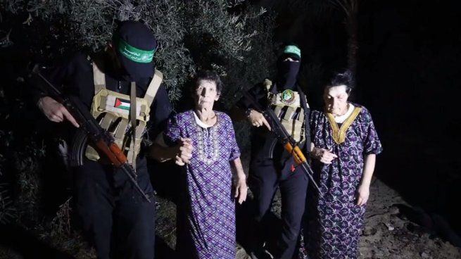 El grupo terrorista Hamas puso en libertad a otras dos rehenes.&nbsp;