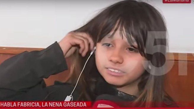 Fabricia tiene 10 años.