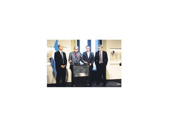 Julio Alak, Aníbal Fernández, Miguel Pichetto y Agustín Rossi. El Gobierno mostró urgencia en aprobar la nueva ley contra el lavado de dinero.