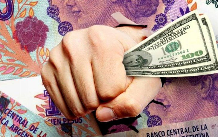 ámbito.com | pesos_dolares_x2x.jpg