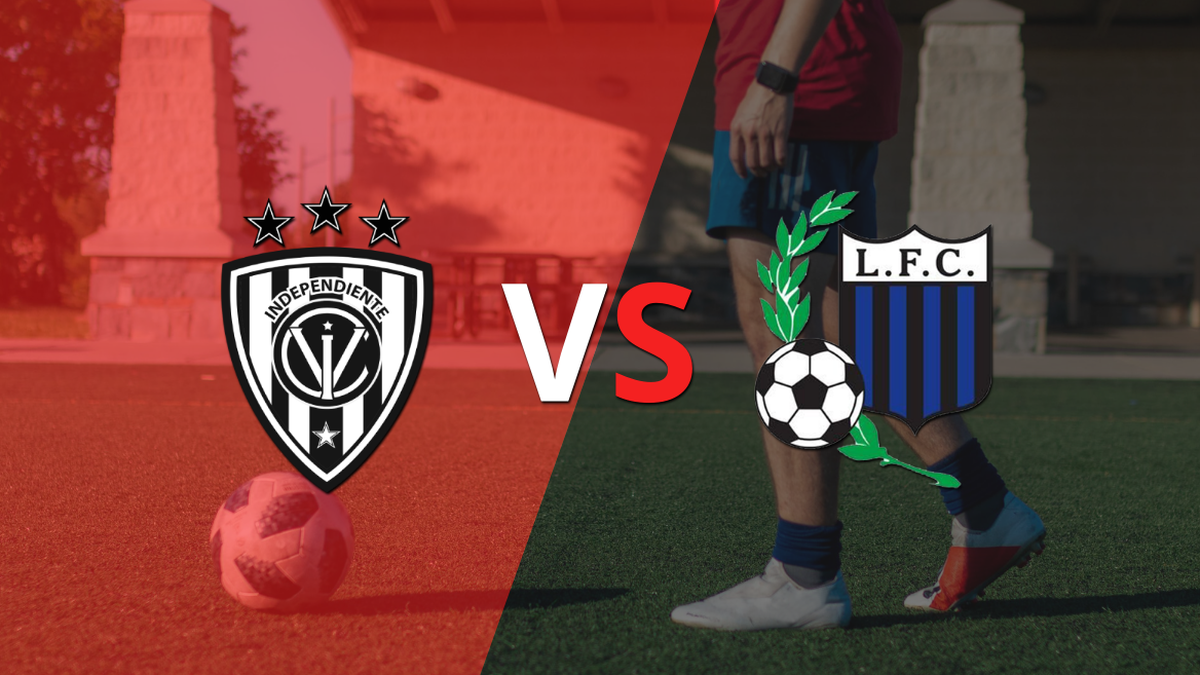 The match between Independiente del Valle and Liverpool (U) begins