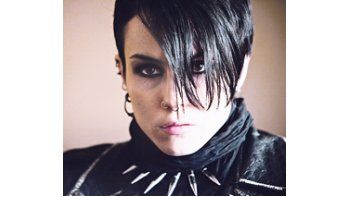 El primer film sobre la saga «Millenium» de Stieg Larsson es un thriller bien filmado y actuado, en una veta distinta de los cánones hollywoodenses.