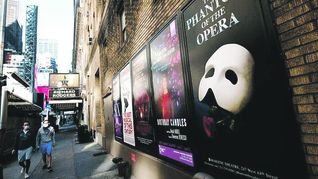 Reapertura. Revive Broadway tras el invierno de la pandemia.