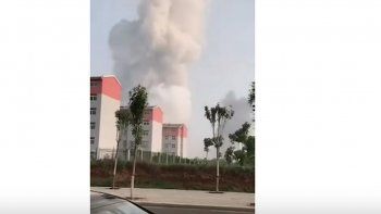 alerta en china: fuerte explosion en una planta de gas