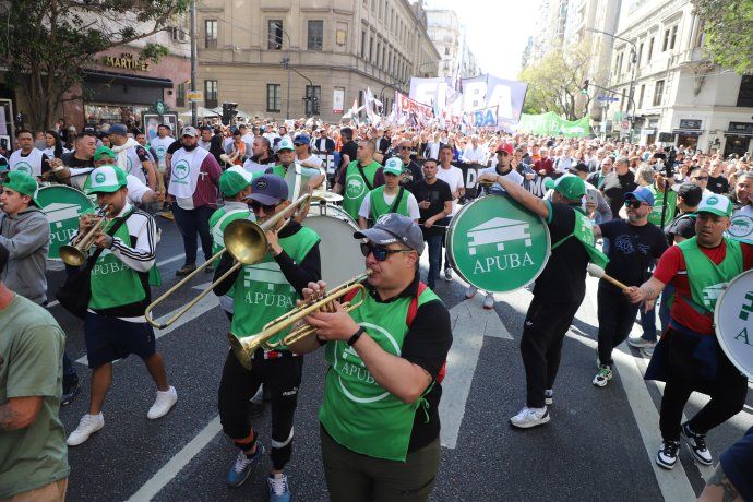 Se espera que la mayor cantidad de manifestantes se hagan presentes hacia las 17. Se espera que la mayor cantidad de manifestantes se hagan presentes hacia las 17.