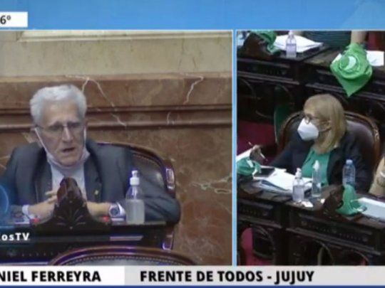 Estoy recibiendo todo tipo de amenazas en lo personal, que no me preocupan, pero llamaron a lo de mi hija en la mañana de hoy, reveló el diputado. 