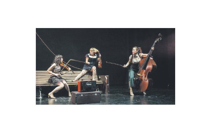 ámbito.com | Trío. Por falencias de la dirección, las potencialidades de las intérpretes quedan por momentos desdibujadas.