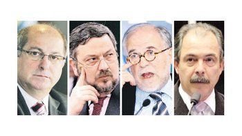 TODOS LOS HOMBRES DE LA PRESIDENTA. Paulo Bernardo, un cuadro fuerte del Partido de los Trabajadores, podría convertirse en el jefe de Gabinete de Dilma Rousseff. Antonio Palocci, ex ministro de Hacienda de Lula da Silva y hombre de excelente imagen en los mercados, parece destinado a volver al juego grande. Marco Aurélio Garcia, actual asesor de política exterior, seguirá cerca del poder, acaso como canciller. Otro hombre fuerte del PT, Aloizio Mercadante, también desembarcaría en el gabinete.