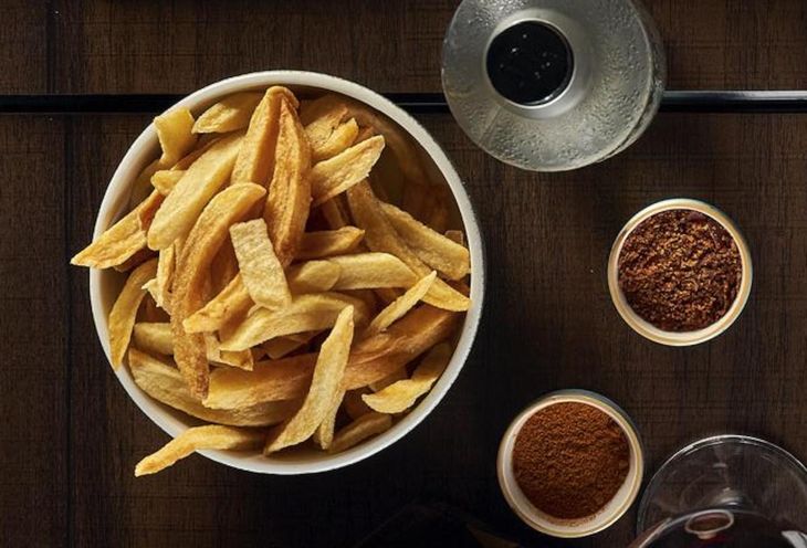 Mago está ubicado en la esquina de Monroe y Montañeses, Belgrano. Mago está ubicado en la esquina de Monroe y Montañeses, Belgrano.