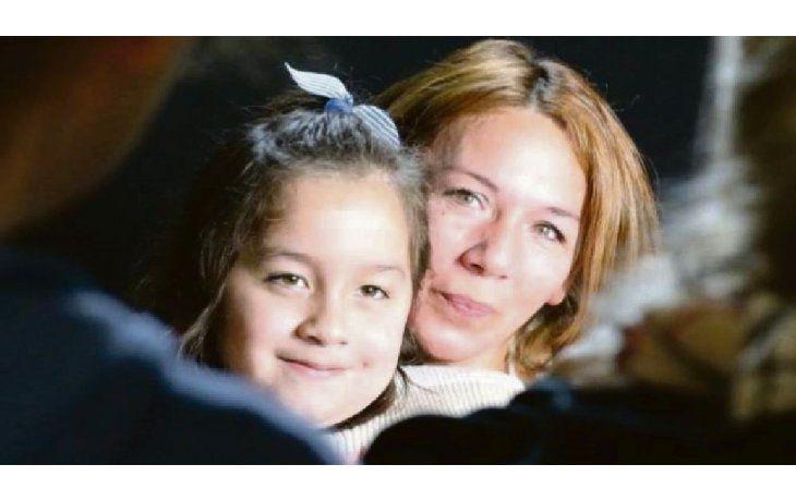 ámbito.com | DESMADRE. Sabrina Farji e hija en el film.