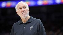 Greg Popovich ya no será el entrenador de los Spurs.