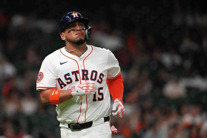 El tercera base mexicano de los Astros de Houston, Isaac Paredes, se ha retirado del Juego de Estrellas del próximo martes para atender un asunto familiar.