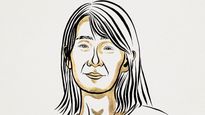 Han Kang tiene una prosa que confronta traumas históricos y expone la fragilidad de la vida humana”, según la Academia Sueca.