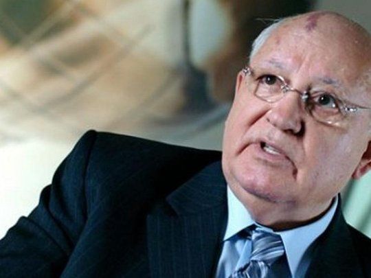 Mijail Gorbachov.