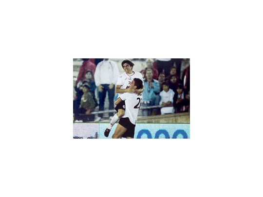 Rodrigo Braña festeja. Estudiantes está invicto desde que asumió Alejandro Sabella y busca llegar a cuartos de final en la Copa Libertadores.