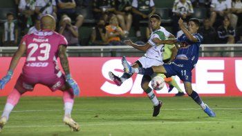 Banfield y Arsenal empatan sin goles en el cierre de la Liga Profesional.
