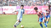 Argentina se adelantó con gol de Franco Domínguez, pero Paraguay remontó en el segundo tiempo con tantos de Junior Gamarra y Pedro Zarza.