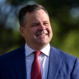 Bill Pulte, quien mantendrá de forma simultánea sus funciones actuales, se desempeña como director de la Agencia Federal de Financiamiento de Vivienda y preside las corporaciones hipotecarias Fannie Mae y Freddie Mac. Bill Pulte, quien mantendrá de forma simultánea sus funciones actuales, se desempeña como director de la Agencia Federal de Financiamiento de Vivienda y preside las corporaciones hipotecarias Fannie Mae y Freddie Mac.