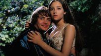 Además de su emblemático papel en Romeo y Julieta, Hussey participó en proyectos destacados como la miniserie Jesús de Nazaret (1977), dirigida también por Zeffirelli, y la película de culto de terror Black Christmas (1974).