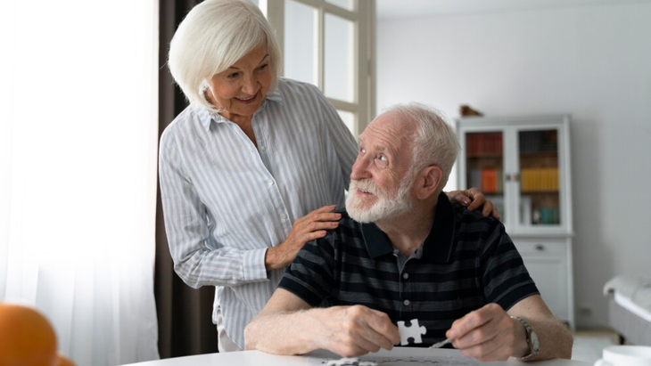 La Pensión para el Bienestar de las Personas Adultas Mayores entrega 6 mil 400 pesos bimestrales a personas de 65 años o más La Pensión para el Bienestar de las Personas Adultas Mayores entrega 6 mil 400 pesos bimestrales a personas de 65 años o más