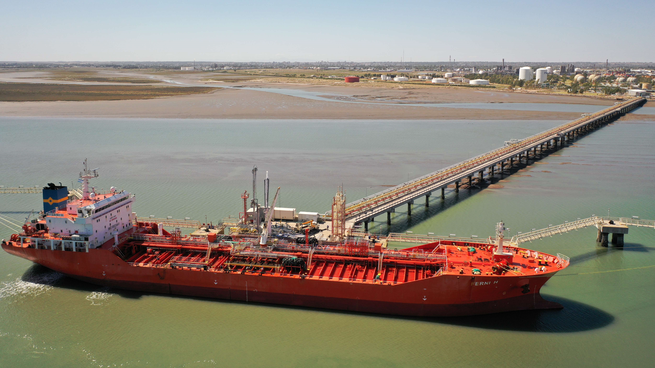 El barril de petróleo cotiza al alza.