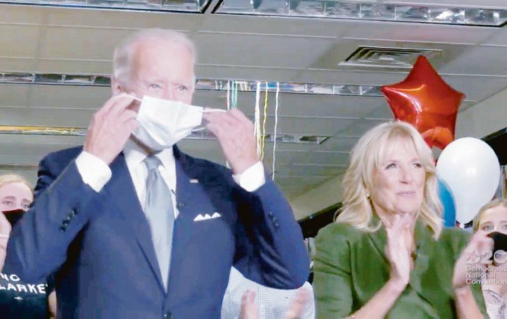LANZAMIENTO. Joe Biden, junto a su esposa Jill, se mostró en una emisión vía internet tras la formalización de su candidatura presidencial.&nbsp;