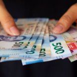 ¡Aguas con el aguinaldo! El SAT sí le puede morder a tu pago: Así calculas cuánto te quitarán en 2025 ¡Aguas con el aguinaldo! El SAT sí le puede morder a tu pago: Así calculas cuánto te quitarán en 2025