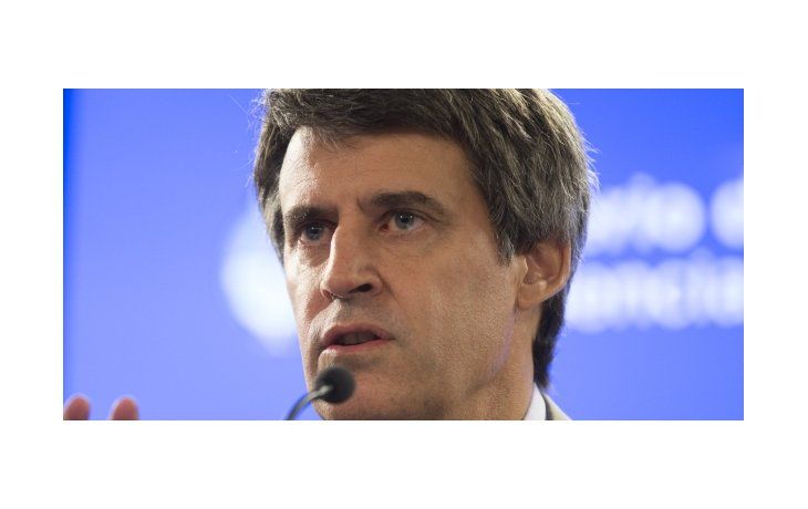 El ministro de Hacienda y Finanzas, Alfonso Prat Gay.