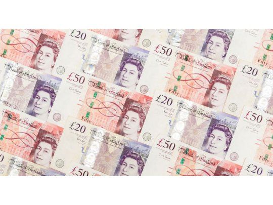 La libra esterlina se acercó a mínimos en 31 años tras conocerse fecha para el Brexit
