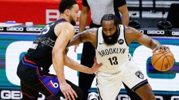 harden por simmons, el traspaso bomba de la nba en el cierre del mercado de pases