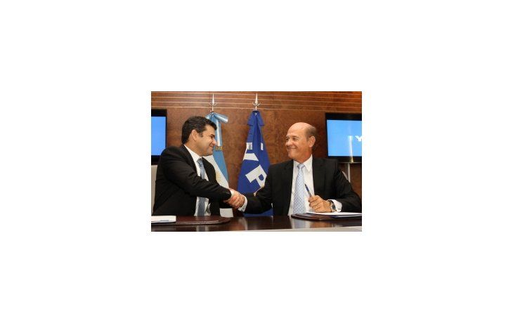 El acuerdo fue rubricado por el presidente y CEO de YPF, Miguel Galuccio, y su par de Dow para la Región Sur de Latinoamérica, Jorge La Roza.