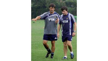 ámbito.com | Renovación por dos. Hoy se confirmará la continuidad de Santiago Phelan en Los Pumas y del tucumano Daniel Hourcade en Los Jaguares.