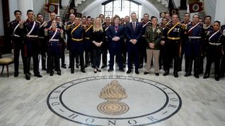 El presidente Javier Milei durante la entrega de la distinción de parte del Regimiento de Granaderos a Caballo. 
